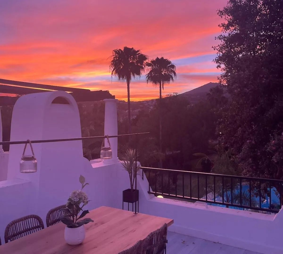 Apartament Modern Penthouse In Marbella With Pool