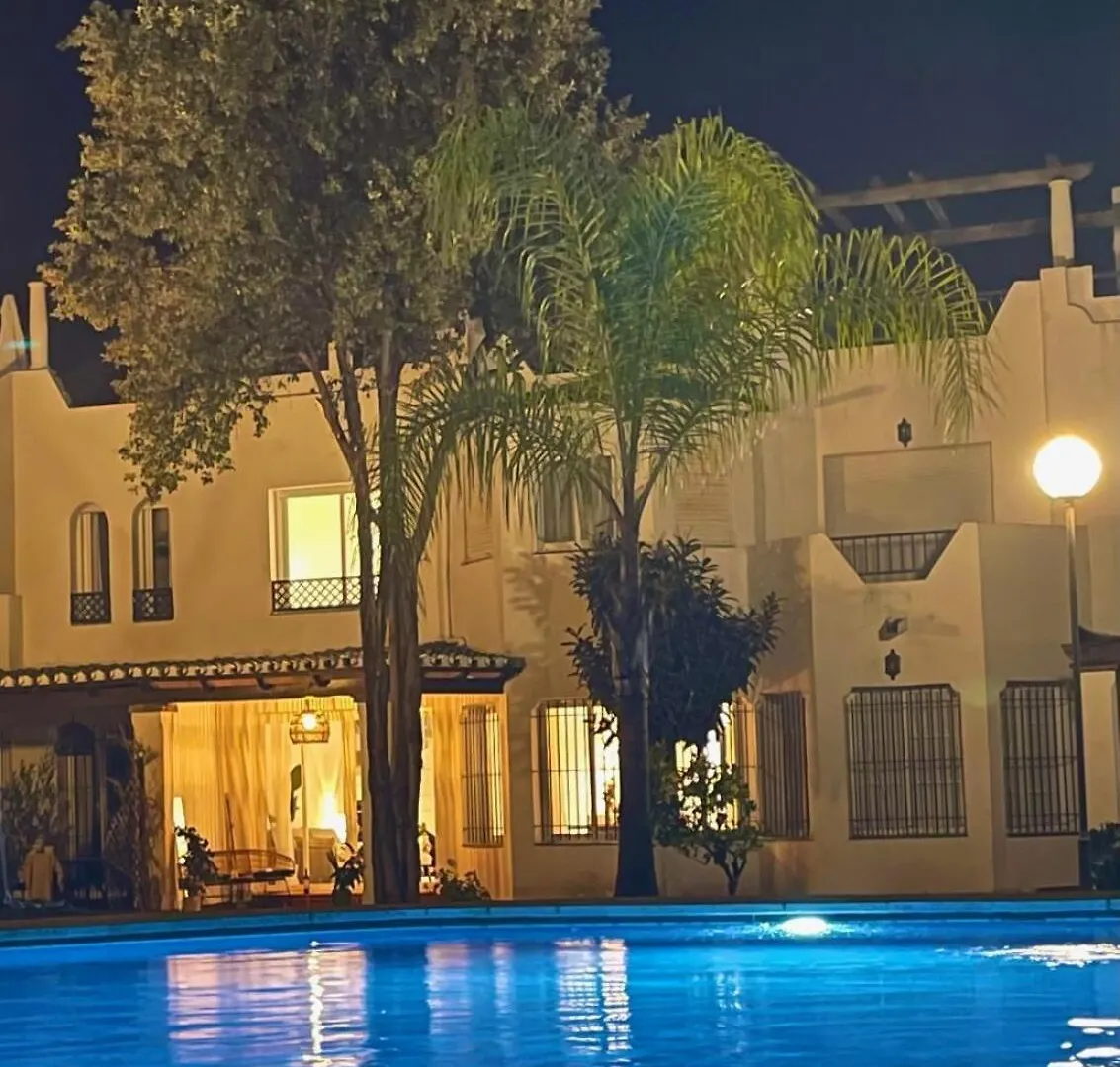 Apartament Modern Penthouse In Marbella With Pool
